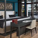 Du Pere Bise - Jean Sulpice Hotel 5*