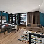 Du Pere Bise - Jean Sulpice Hotel