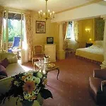 Du Pere Bise - Jean Sulpice Hotel 5*