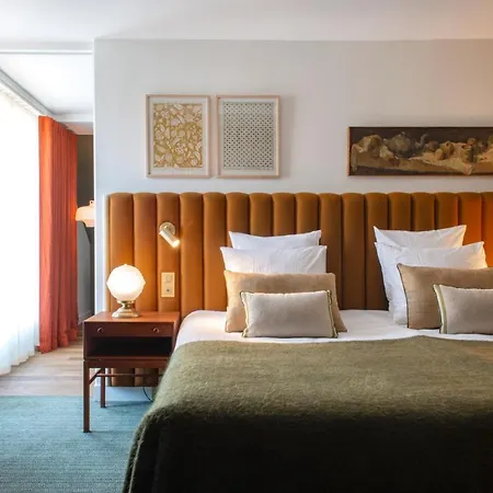 Hotel Du Pere Bise - Jean Sulpice